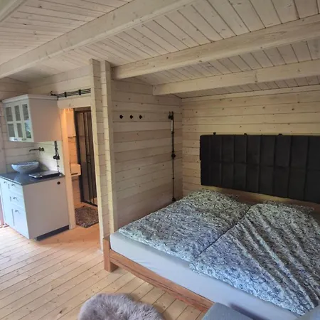 Casa vacanze Chaticka Pod Skalou - Cozy Off Grid Solar