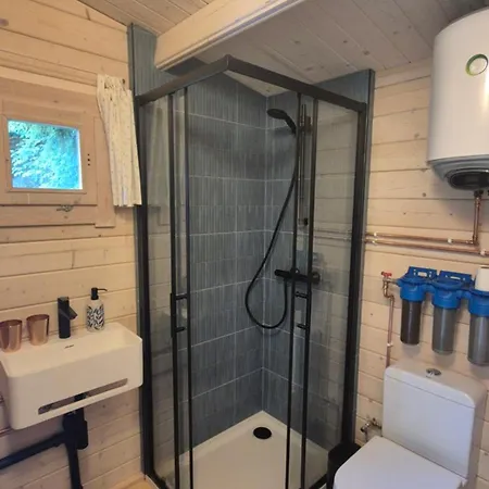 Casa vacanze Chaticka Pod Skalou - Cozy Off Grid Solar *