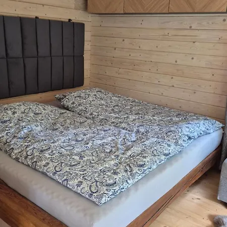 Casa vacanze Chaticka Pod Skalou - Cozy Off Grid Solar *